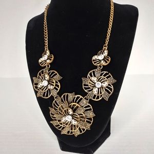 Flower statement necklace